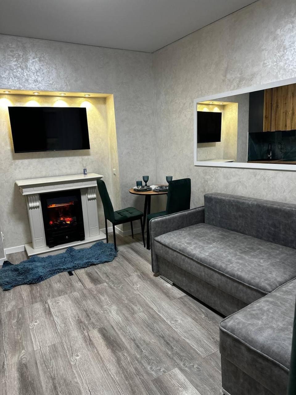 White Rooms On City Center Lviv Exterior photo